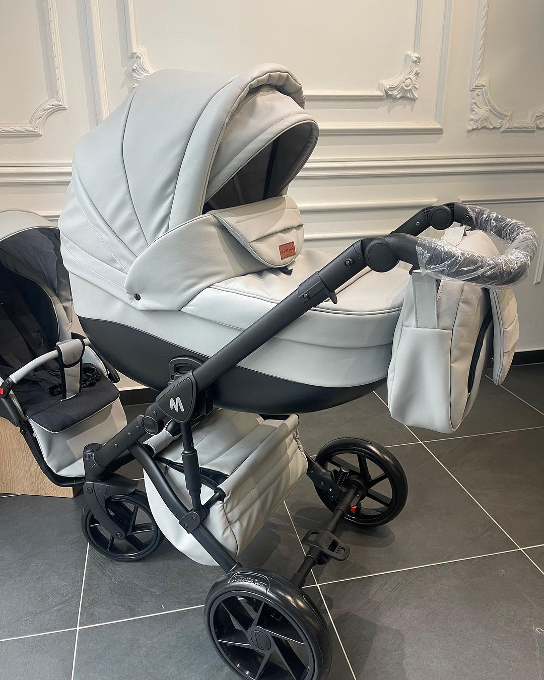 MOMMO AAA Kinderwagen 2in1 Karamell Ökoleder