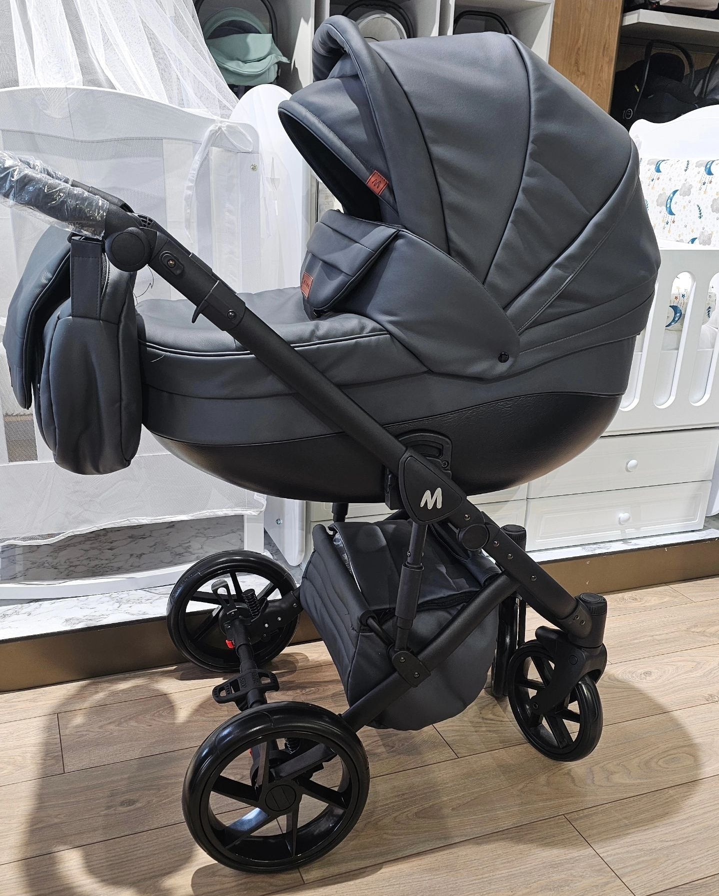 MOMMO AAA Kinderwagen 2in1 Karamell Ökoleder
