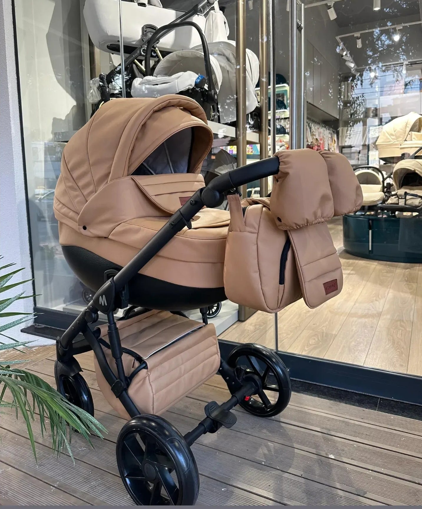 MOMMO AAA Kinderwagen 2in1 Karamell Ökoleder