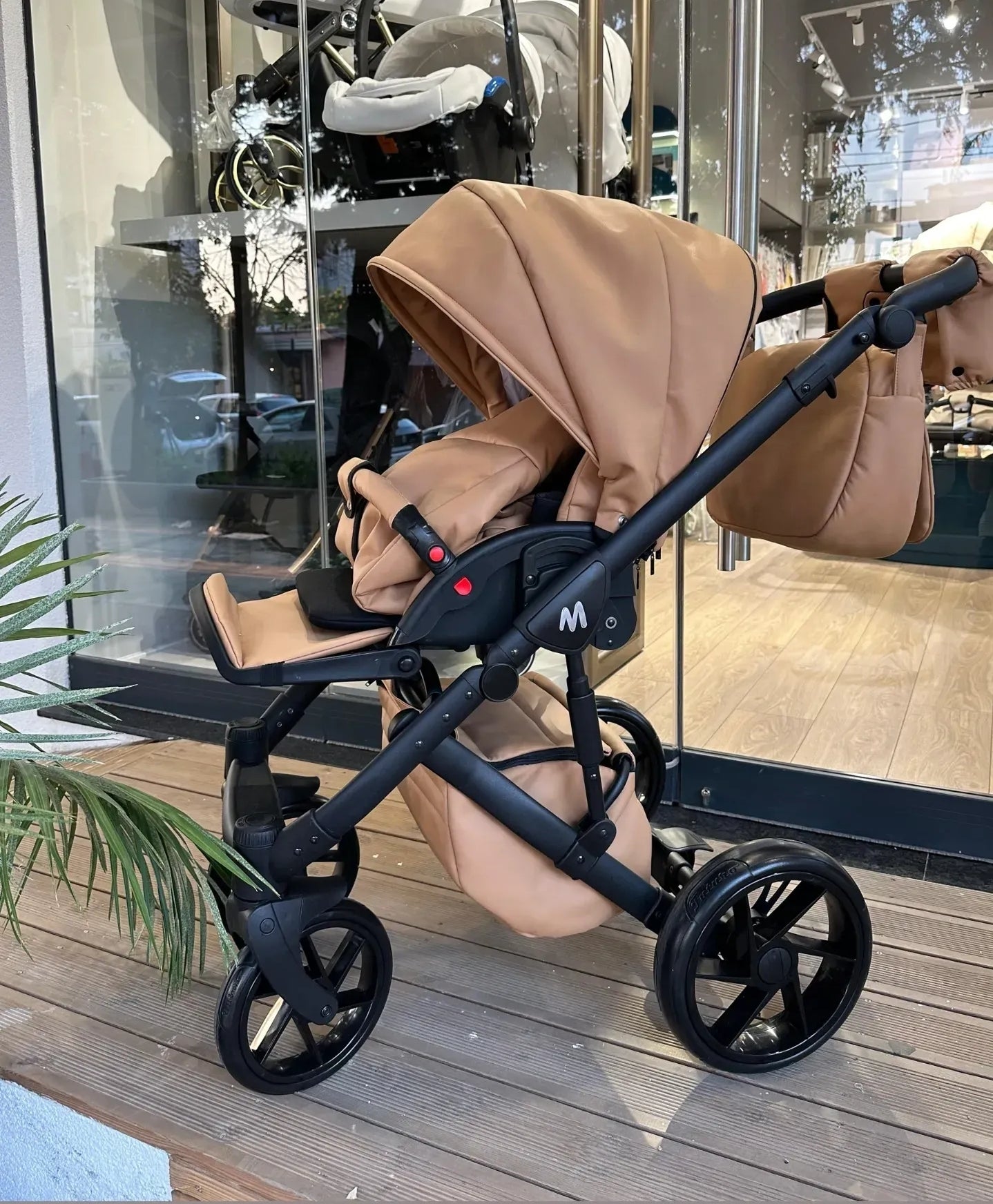MOMMO AAA Kinderwagen 2in1 Karamell Ökoleder